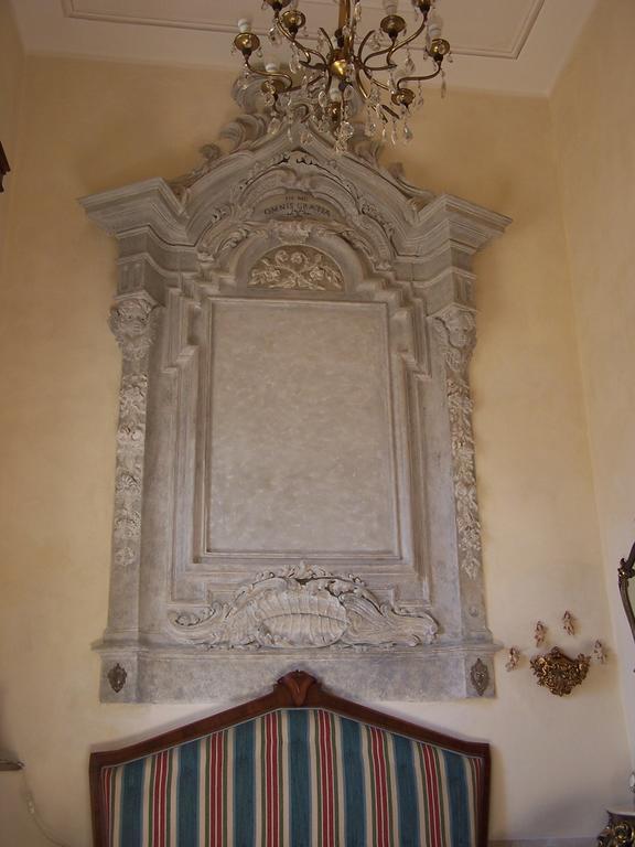 Palazzo Ronchelli Bed & Breakfast Brinzio